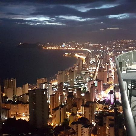 Deluxe Penthouse On The 42Nd Floor With Amazing Sea Views Apartman Benidorm Kültér fotó
